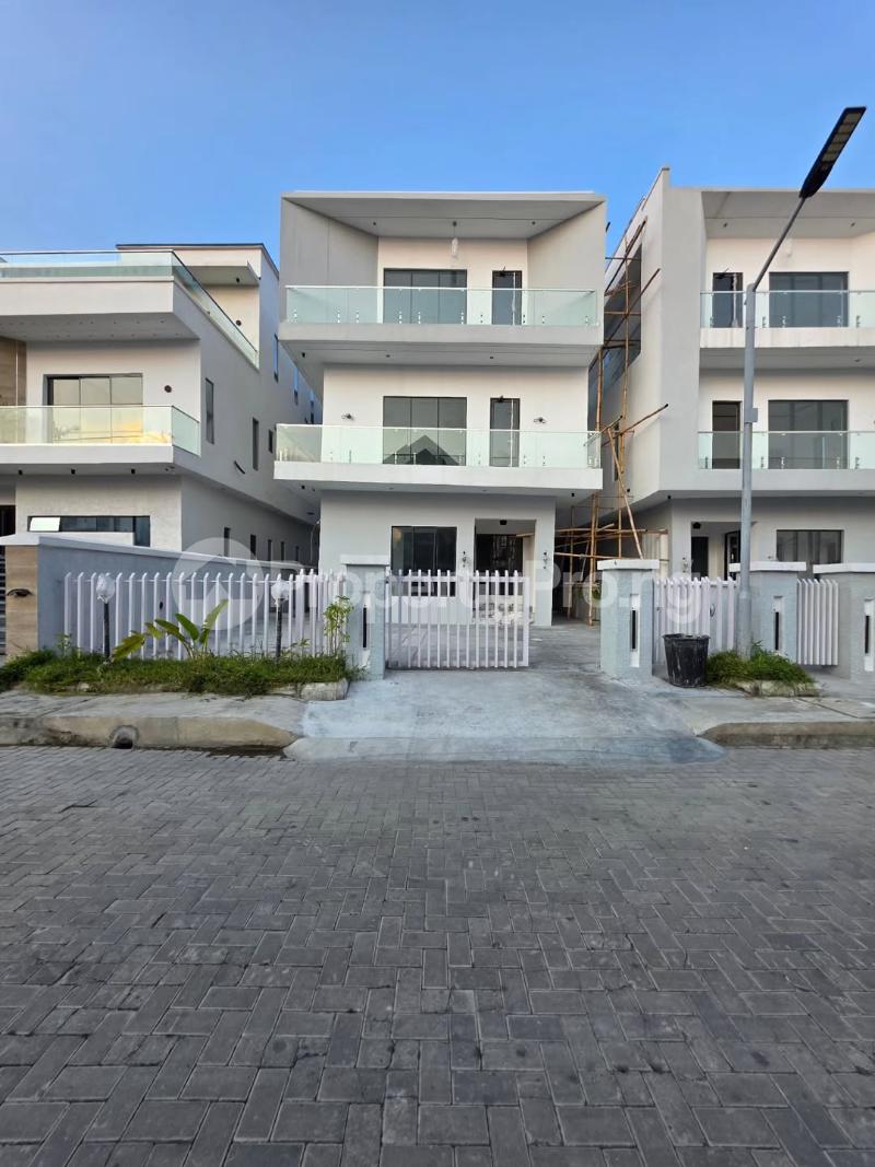 5 bedroom House for sale Osapa london Lekki Lagos
