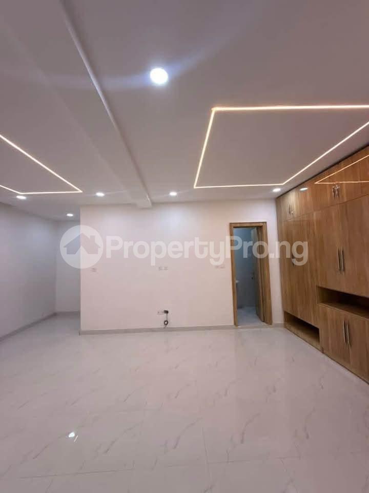 5 bedroom House for sale Adeniyi Jones Ikeja Lagos