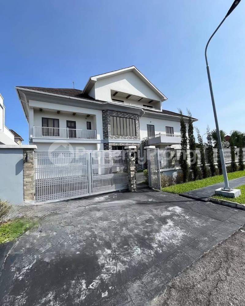 6 bedroom House for sale Osapa london Lekki Lagos
