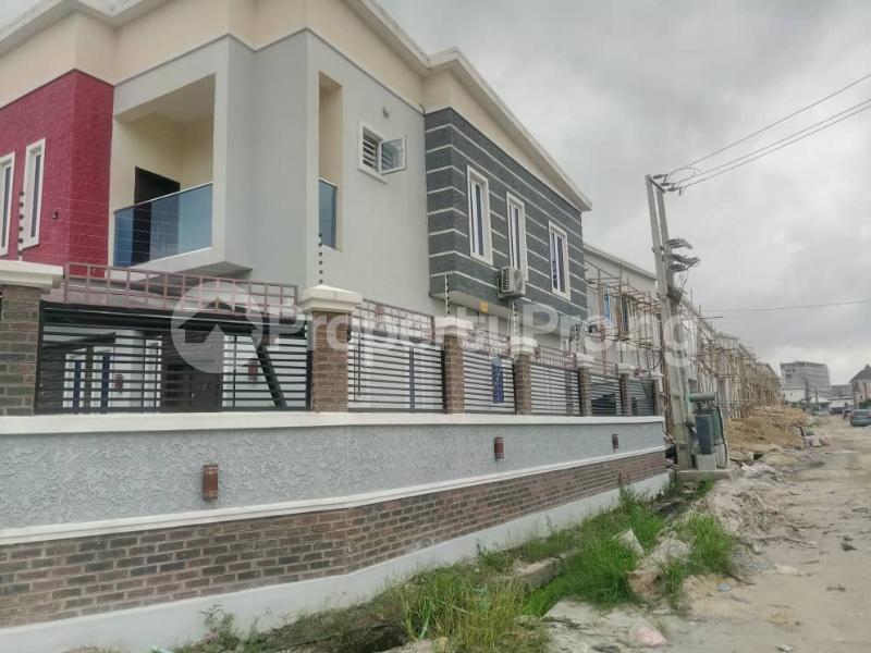 4 bedroom House for sale Between Chevron And Vgc, Opposite Lekki County Homes, Ikota, Creek Avenue Court Ikota Lekki Lagos
