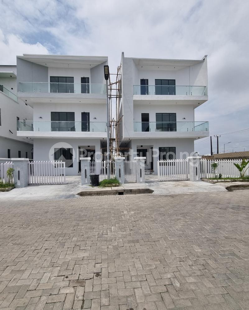 5 bedroom House for sale Osapa Lekki Lagos