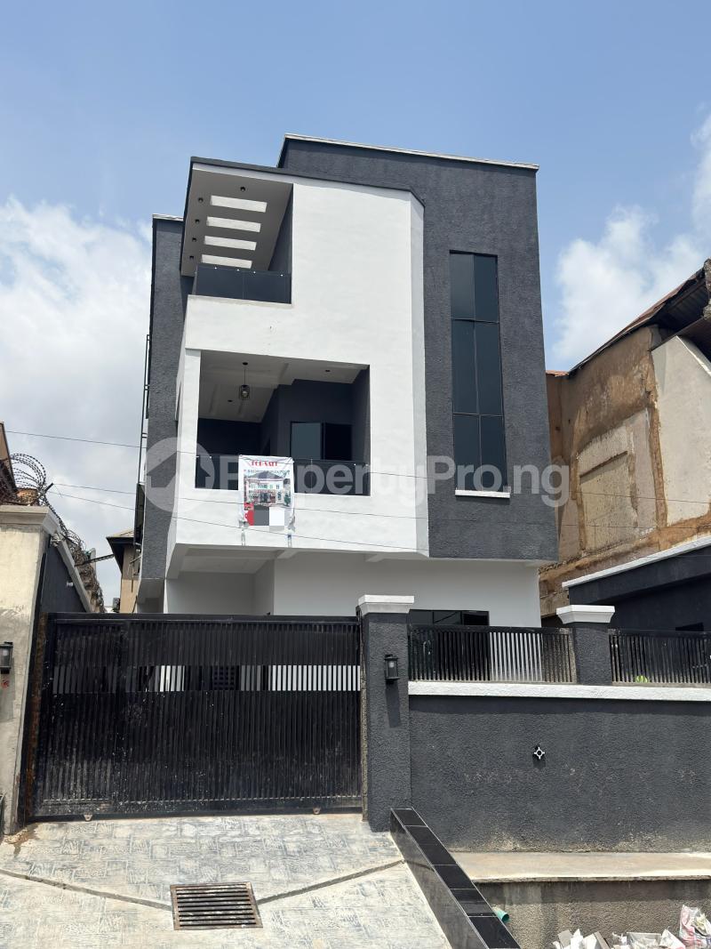 5 bedroom House for sale Omole phase 1 Ojodu Lagos