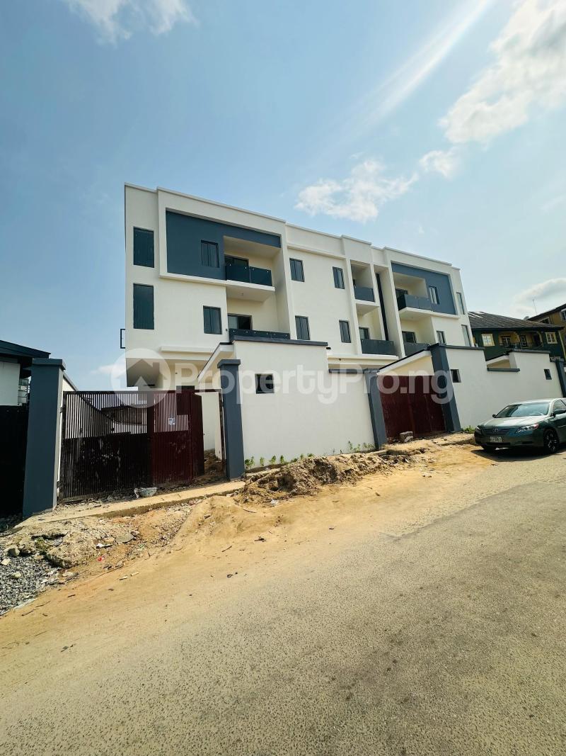 4 bedroom House for sale Palmgrove, Ilupeju Lagos