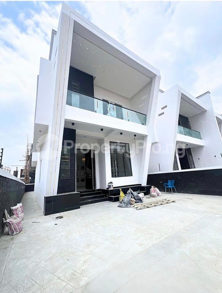 5 bedroom House for sale Chevron Lekki Lagos
