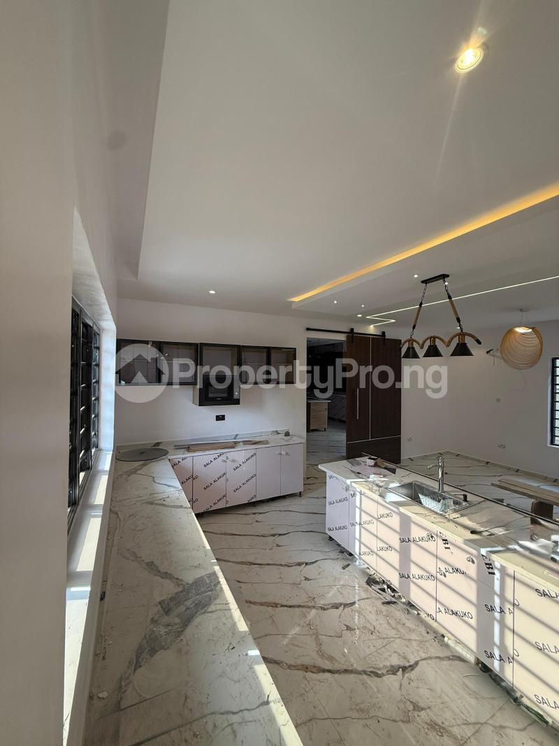 5 bedroom House for sale Engineer Lere Adigun Gra, Basorun Ibadan Oyo