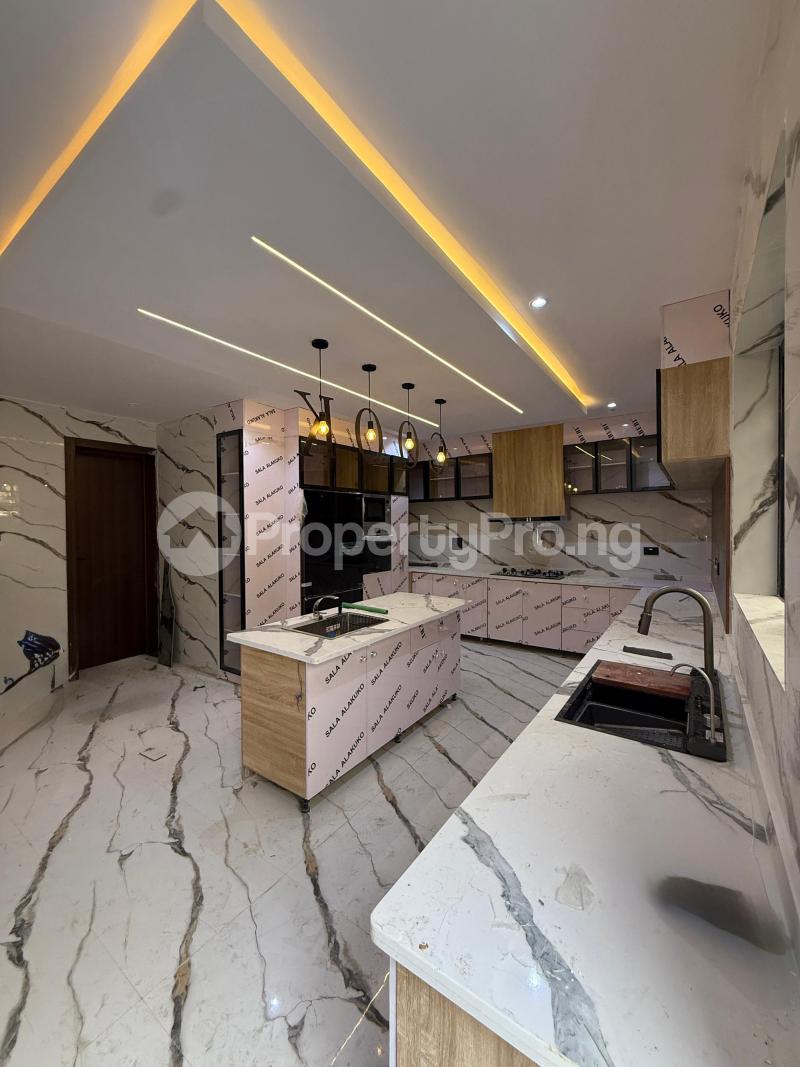 5 bedroom House for sale Engineer Lere Adigun Gra, Basorun Ibadan Oyo