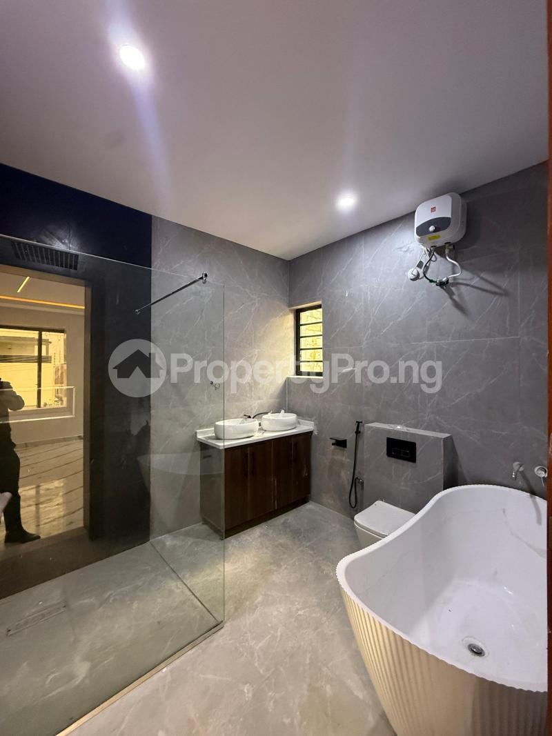 5 bedroom House for sale Engineer Lere Adigun Gra, Basorun Ibadan Oyo