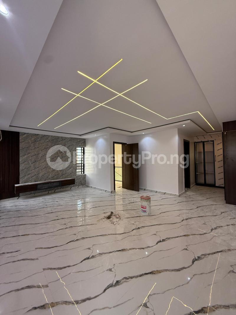 5 bedroom House for sale Engineer Lere Adigun Gra, Basorun Ibadan Oyo