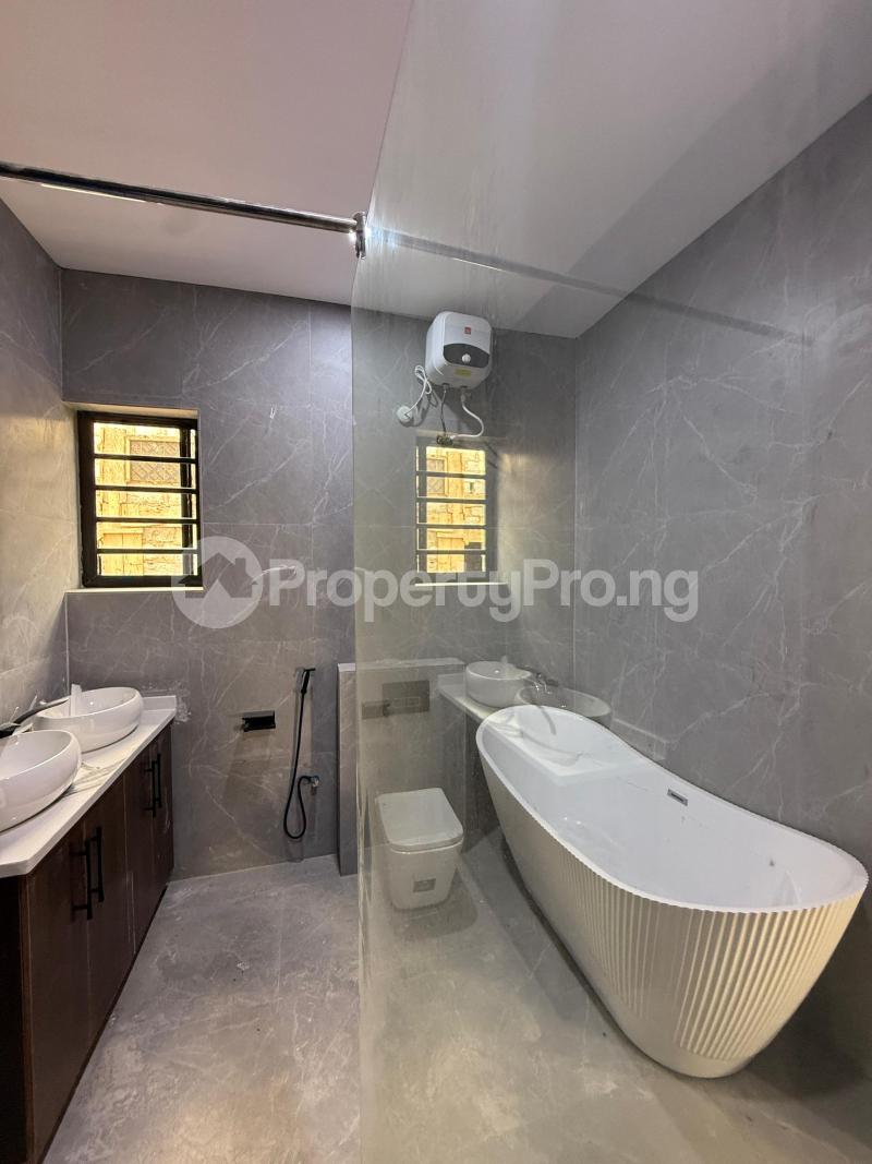 5 bedroom House for sale Engineer Lere Adigun Gra, Basorun Ibadan Oyo