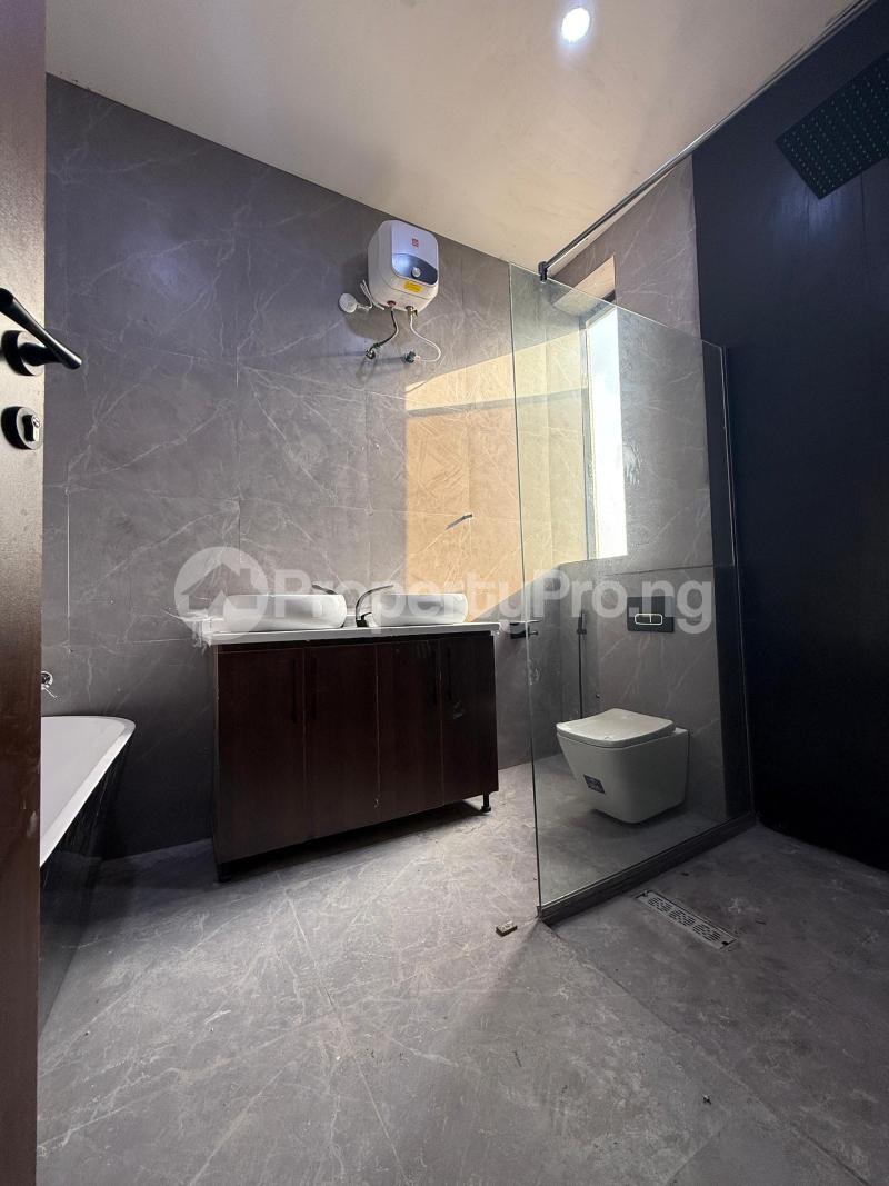 5 bedroom House for sale Engineer Lere Adigun Gra, Basorun Ibadan Oyo