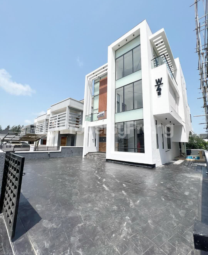 5 bedroom House for sale Ikota Lekki Lagos