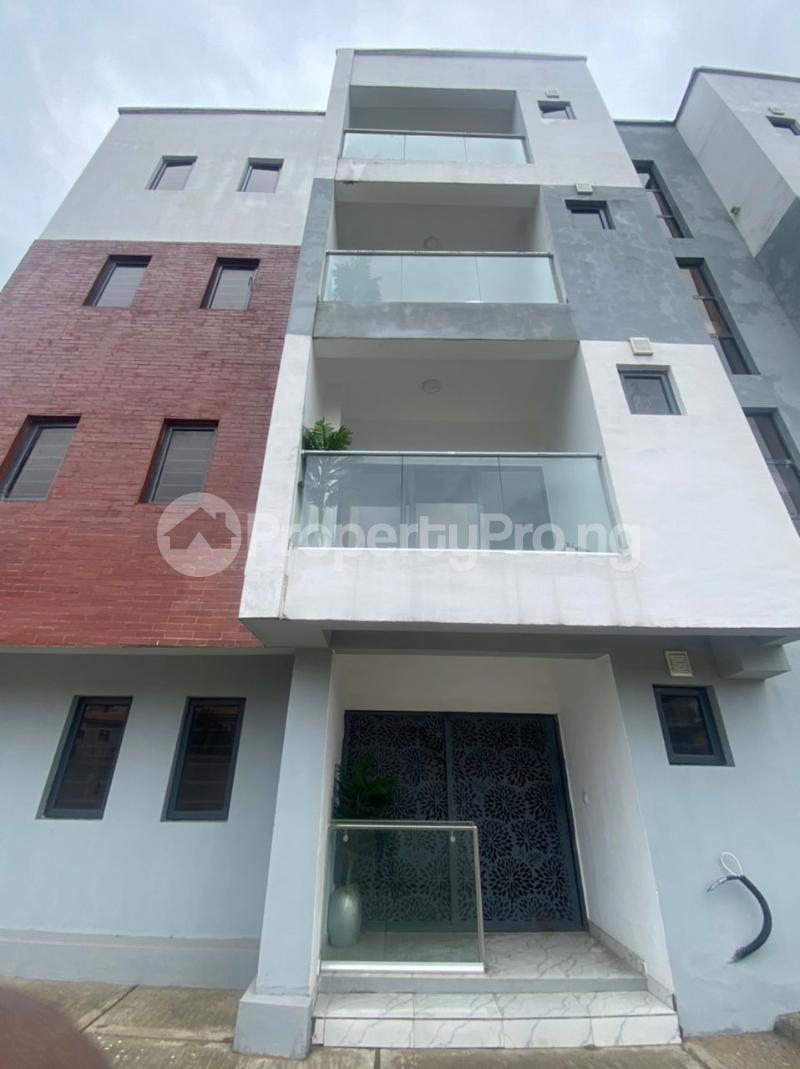 3 bedroom House for sale Area Alagomeji Yaba Lagos