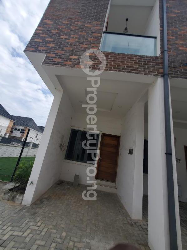 2 bedroom House for rent Orchid Road Apple Wood Estate Orchid Lekki Lagos