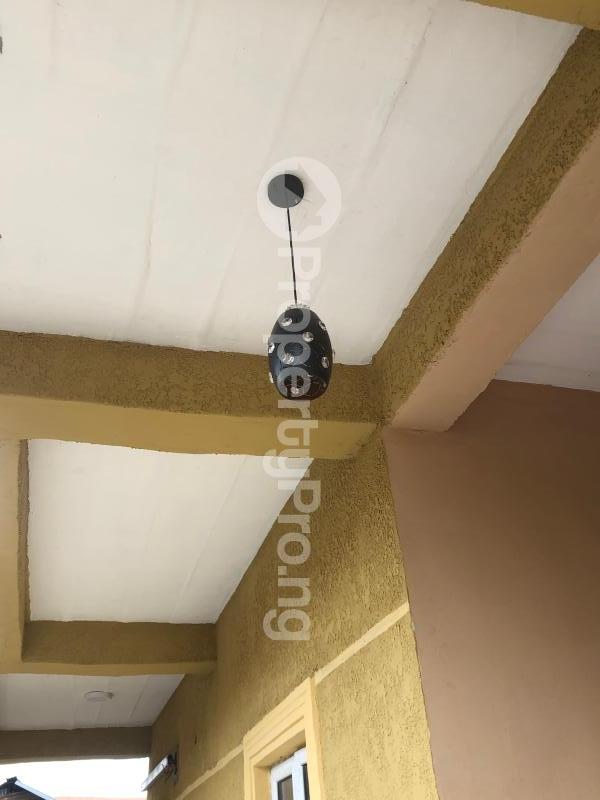 1 bedroom Flat / Apartment for rent Bajulaiye Fola Agoro Yaba Lagos