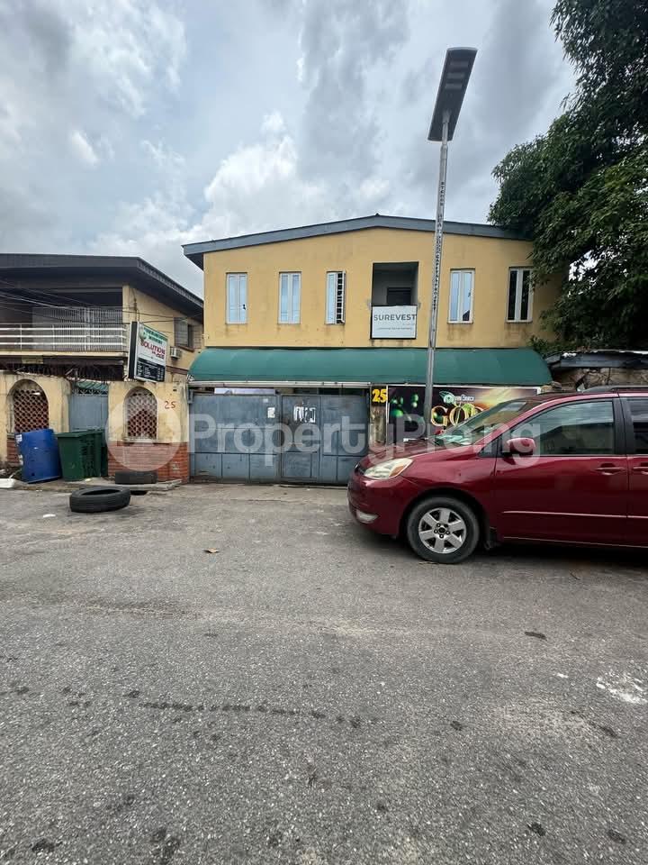 3 bedroom House for sale Adeniyi Jones Ikeja Lagos