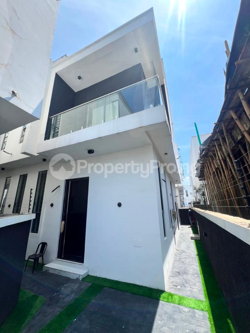 4 bedroom House for sale Chevron Lekki Lagos