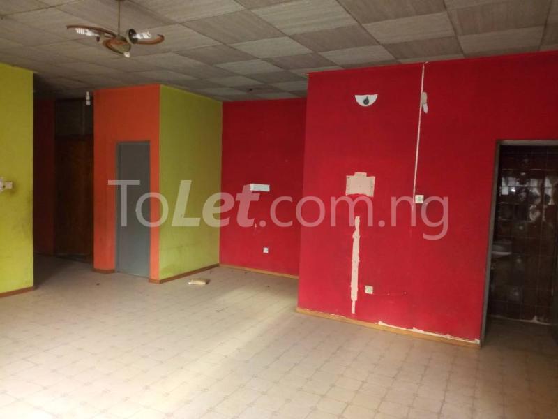 3 bedroom Flat / Apartment for rent Jayeiola Ajatta, Ajao Estate Isolo Lagos