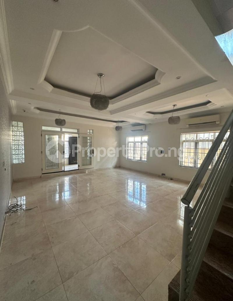 4 bedroom House for rent Millenuim/UPS Gbagada Lagos