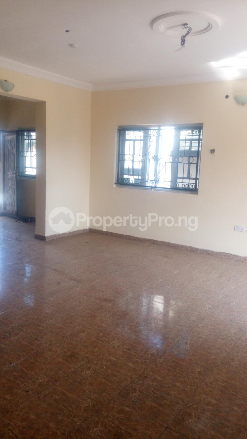 3 bedroom Flat / Apartment for rent Idimu Ejigbo Estate. Lagos Mainland Ejigbo Ejigbo Lagos