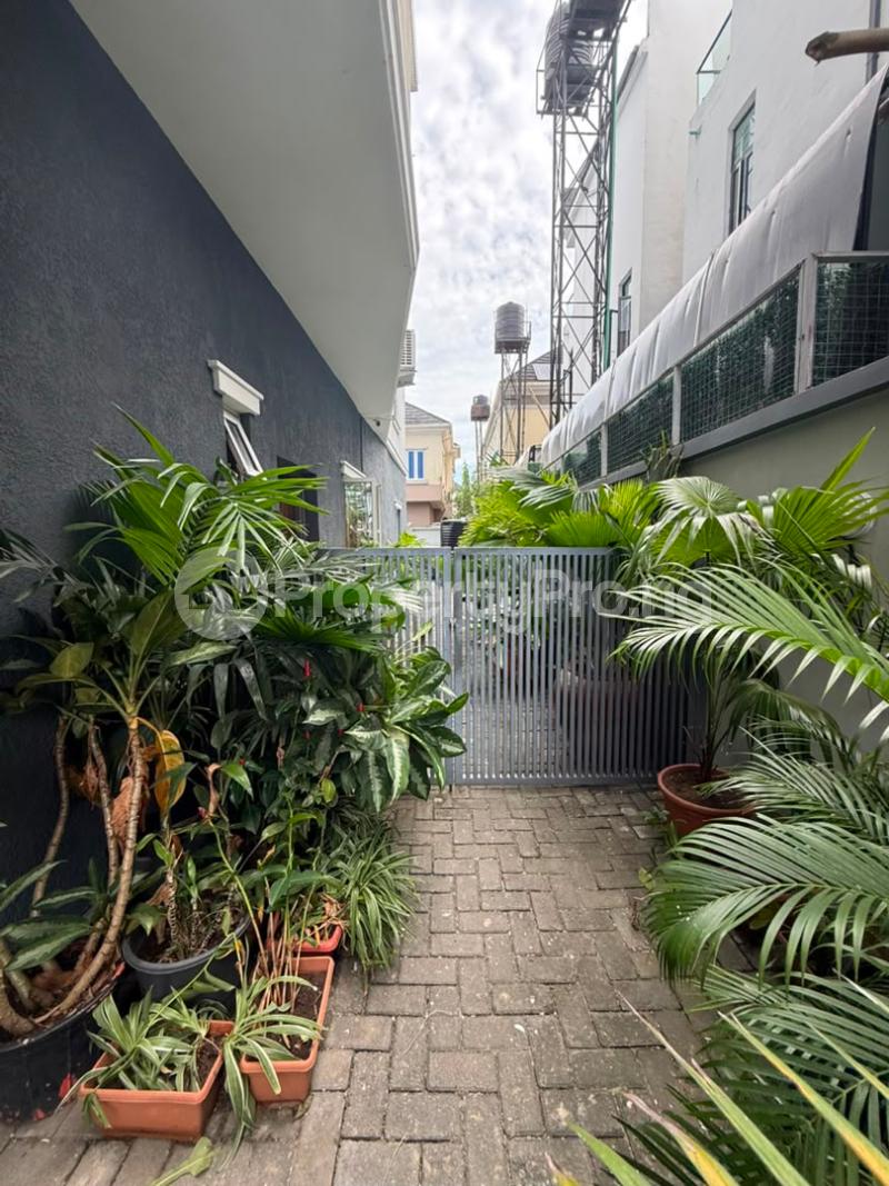 3 bedroom Flat / Apartment for rent Oral Estate Oral Estate Lekki Lagos