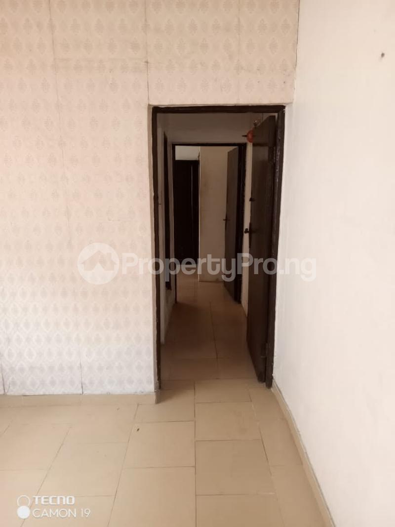 1 bedroom Flat / Apartment for rent Off Agbonyi Street Adelabu Surulere Lagos