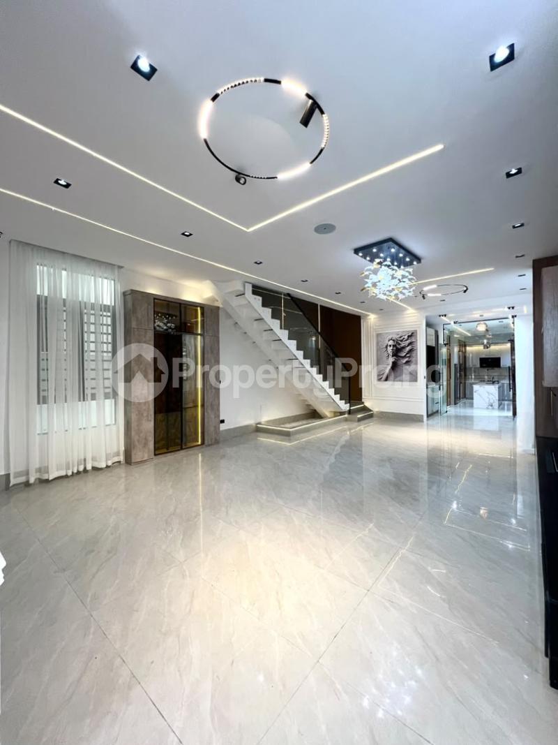 5 bedroom House for sale Ikota Lekki Lagos