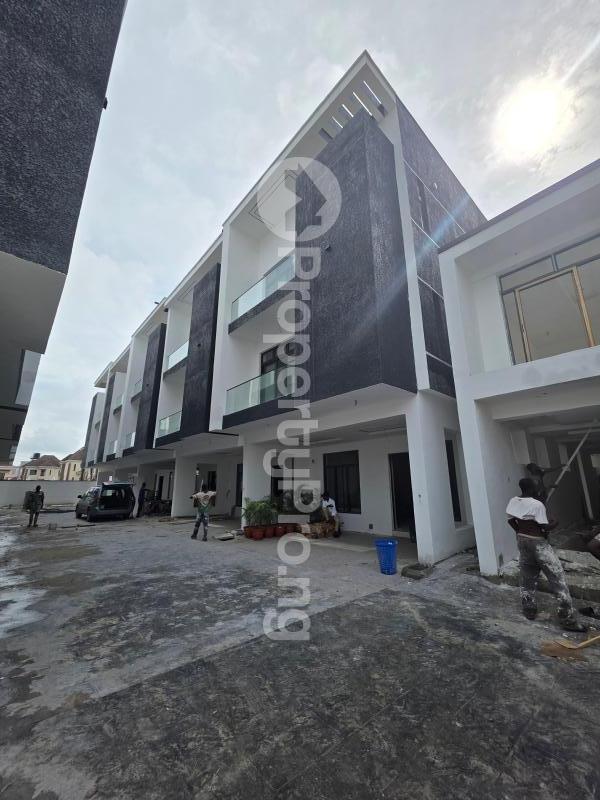 5 bedroom House for sale Off Gbangbala Street, Lekki Phase 1 Lekki Lagos