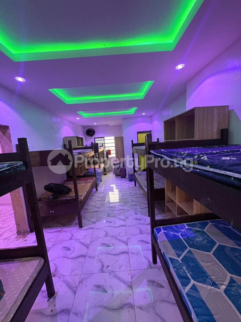 1 bedroom Flat / Apartment for rent Fadeyi Jibowu Yaba Lagos