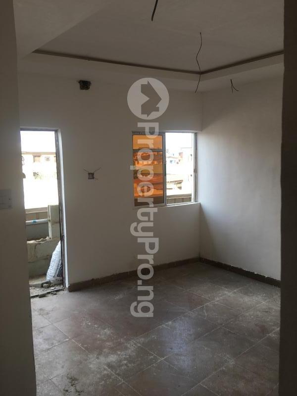 2 bedroom Flat / Apartment for rent   Shomolu Shomolu Lagos