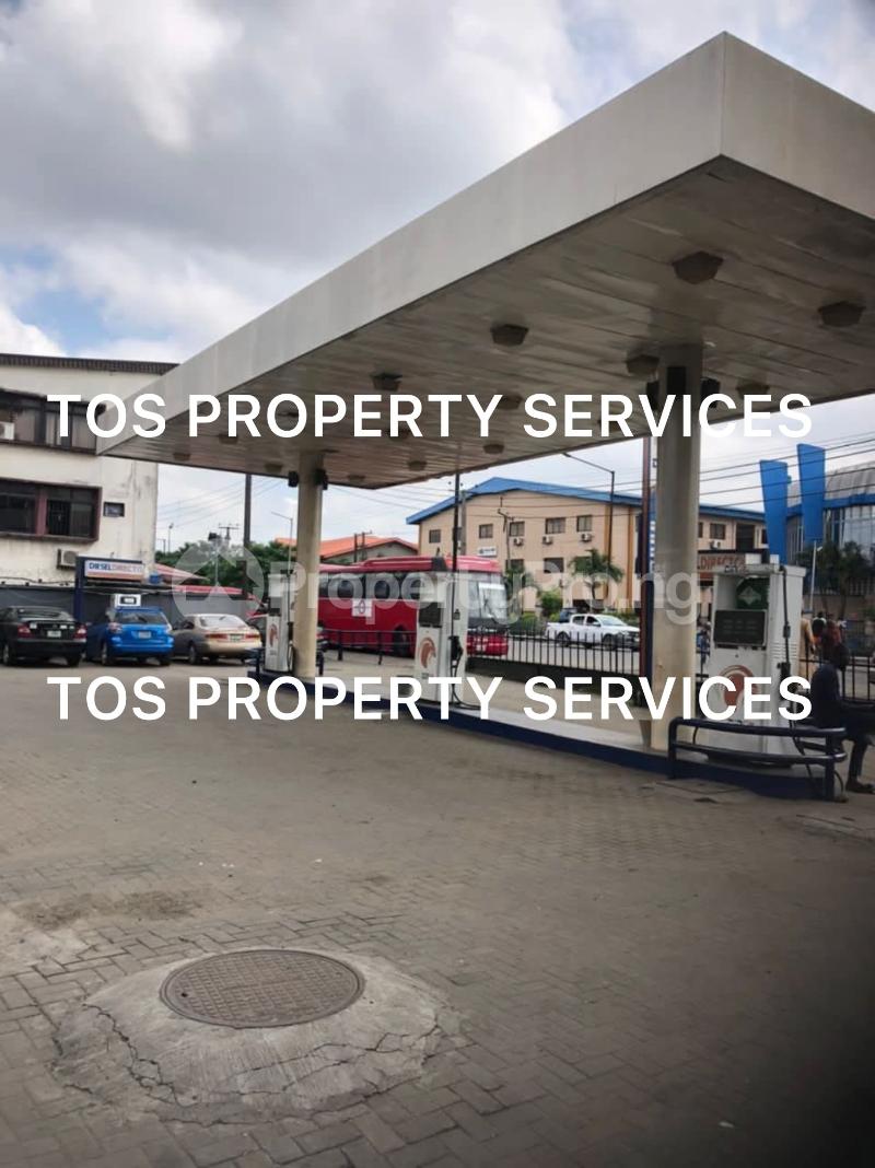 Commercial Property for sale @ Yaba B/stop, Yaba, Lagos Yaba Lagos