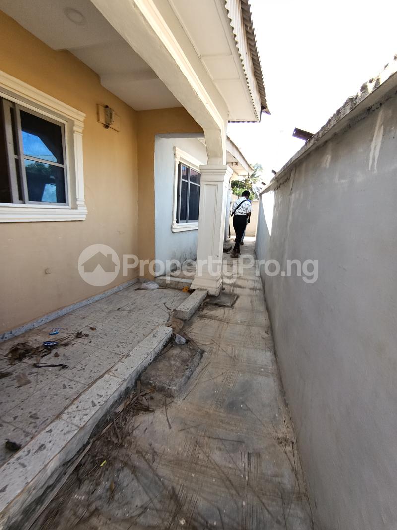 1 bedroom Flat / Apartment for rent Lafenwa Close To Ayobo Ipaja Lagos