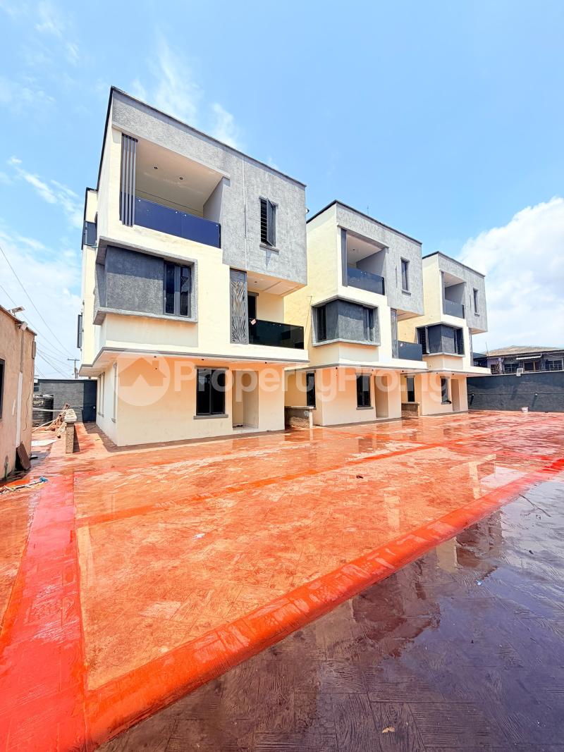 4 bedroom House for sale Ogba Lagos
