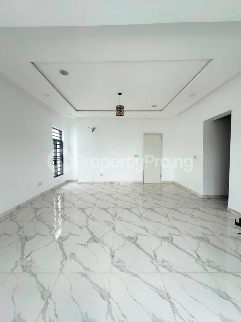 5 bedroom House for sale Lekki Lagos