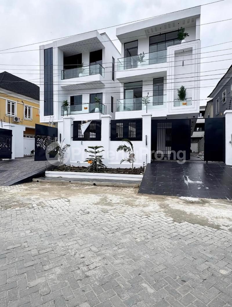 5 bedroom House for sale chevron Lekki Lagos