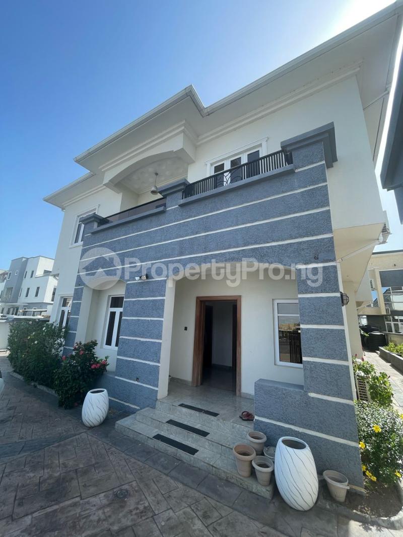 5 bedroom House for rent Primerose Drive, Pinnock Beach Estate Jakande Lekki Lagos
