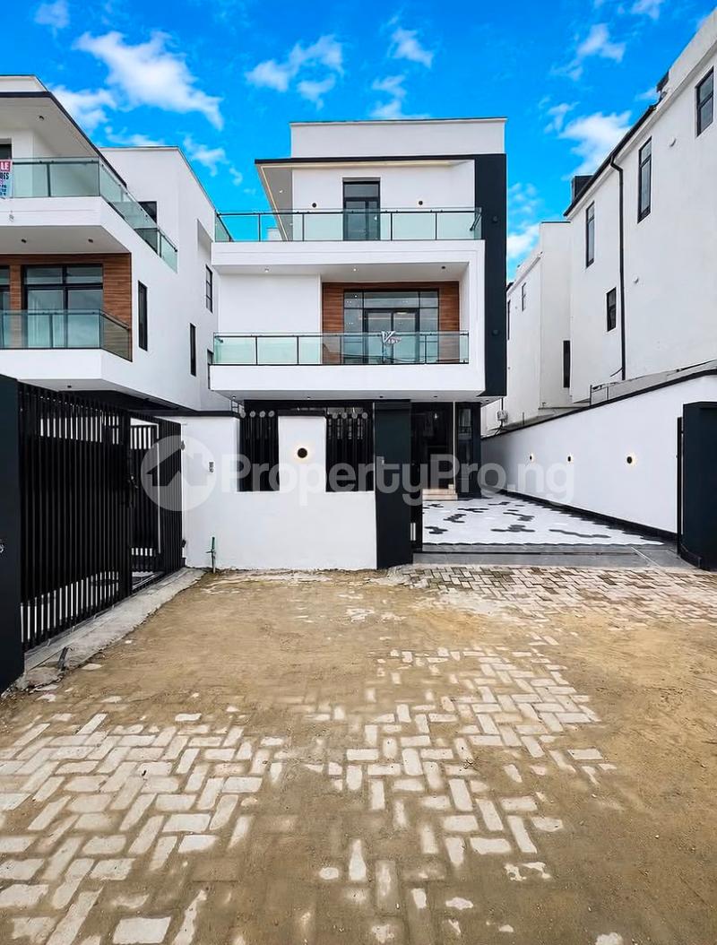 5 bedroom House for sale Chevron Lekki Lagos