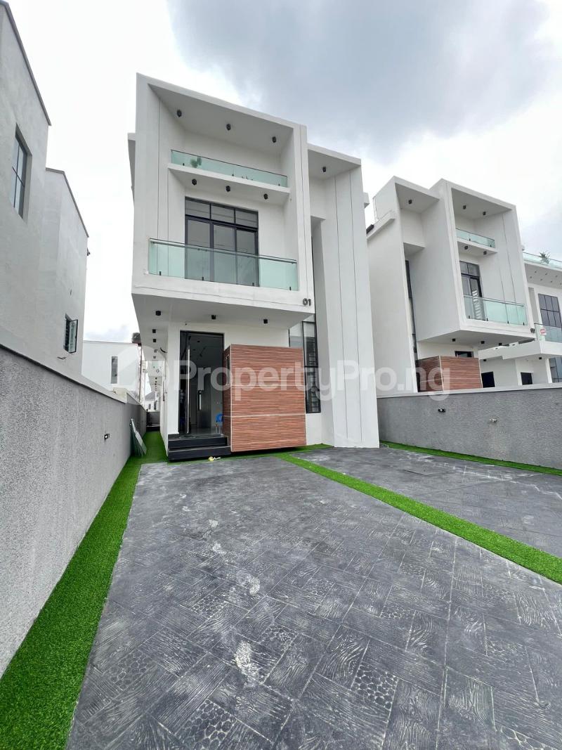5 bedroom House for sale chevron Lekki Lagos