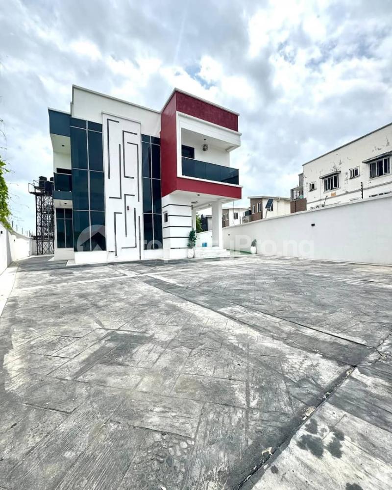 5 bedroom House for sale chevron Lekki Lagos