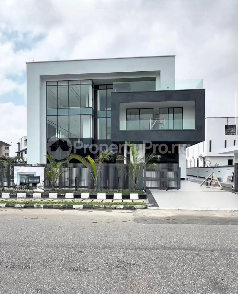 5 bedroom House for sale Osapa london Lekki Lagos