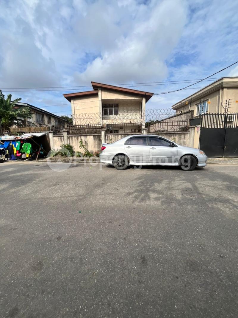 5 bedroom House for sale Adeniran Ogunsanya Surulere Lagos
