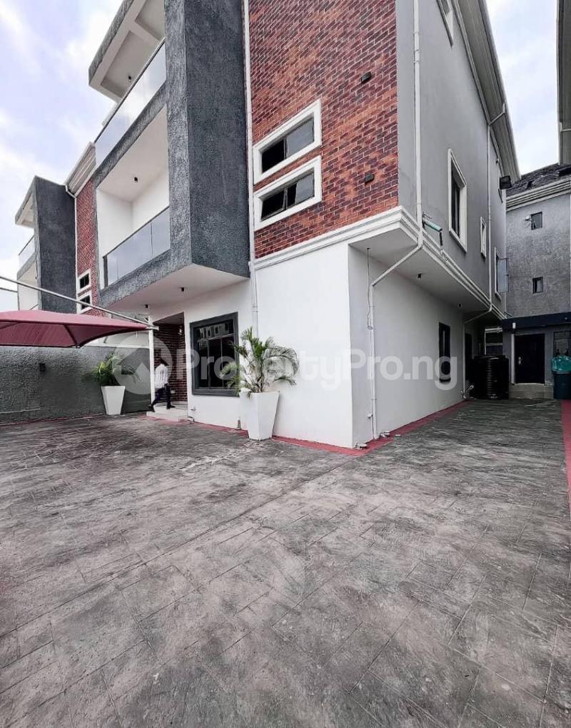 5 bedroom House for sale Lekki Lagos - 0