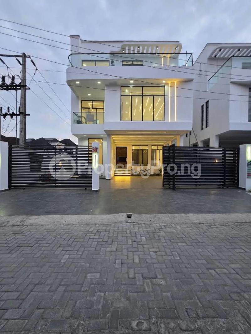 5 bedroom House for sale Chevron Lekki Lagos