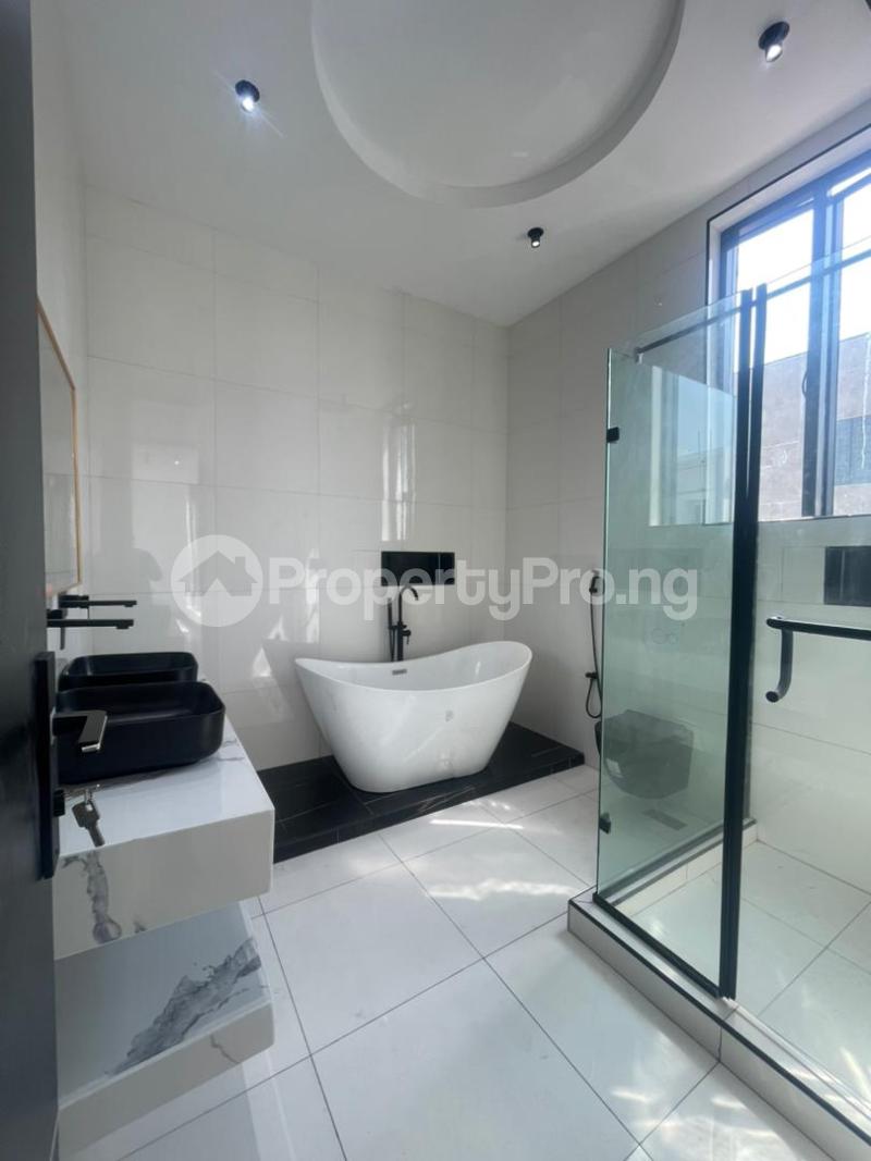 5 bedroom House for sale Chevron Lekki Lagos