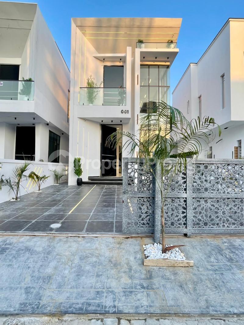 5 bedroom House for sale chevron Lekki Lagos