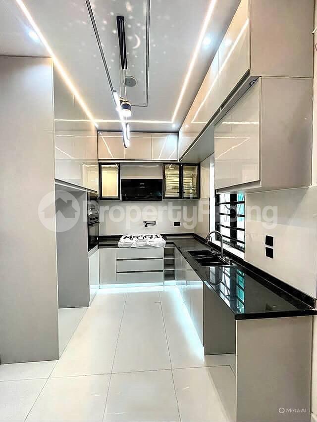 5 bedroom House for sale Osapa london Lekki Lagos