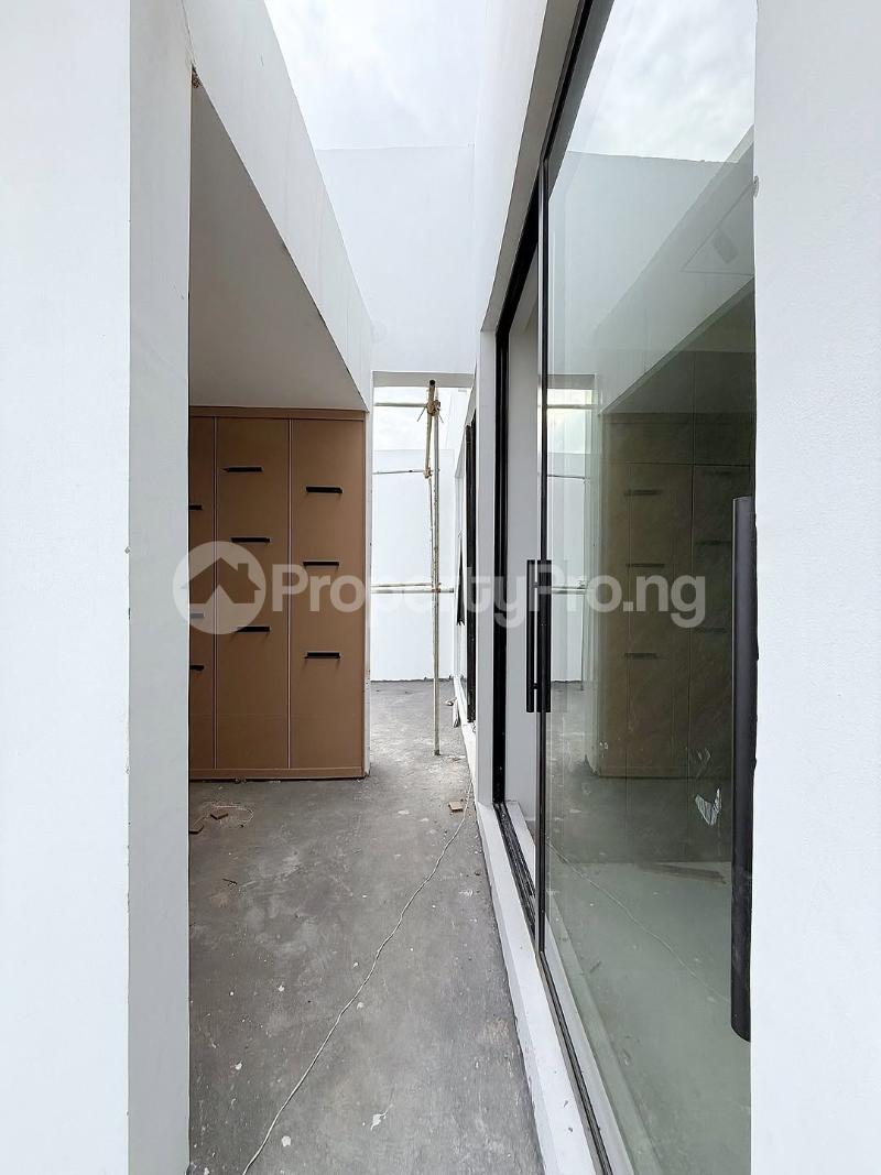 5 bedroom House for sale Osapa london Lekki Lagos