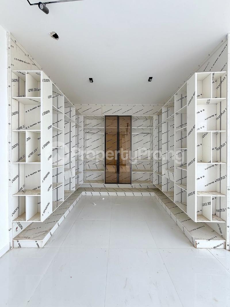 5 bedroom House for sale Osapa london Lekki Lagos