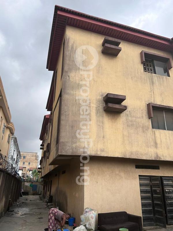 3 bedroom House for sale Ago Palace Way, Isolo Osolo way Isolo Lagos