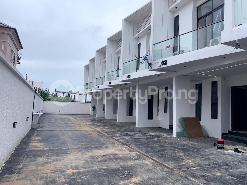 4 bedroom House for sale Lekki Scheme Ii, Off Coastal Road. Lekki Scheme 2 Ajah Lagos