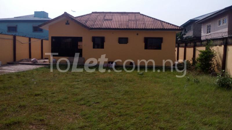 3 bedroom House for rent Taiwo Adewunmi Street Oko oba Agege Lagos